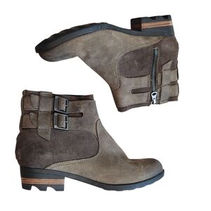 Sorel Lolla Waterproof Leather Ankle Women 8.5 Buckle Zip Gray Comfort Boot EUC